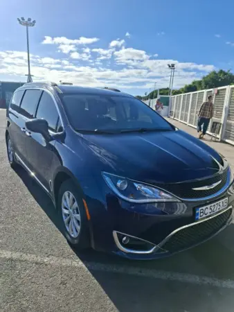 Foto Chrysler Pacifica 3.6 V6 – 8
