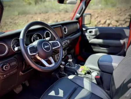 Foto Jeep Wrangler Sahara 4XE – 5