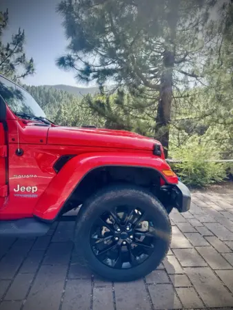 Foto Jeep Wrangler Sahara 4XE – 14