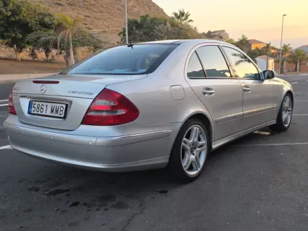 Foto Mercedes-Benz C200 W203 – 5