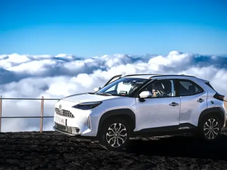 Foto Toyota Yaris Cross Hybrid – 4
