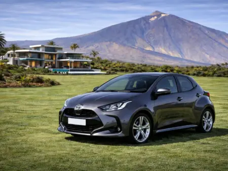 Toyota Yaris Hybrid - car rental in Tenerife
