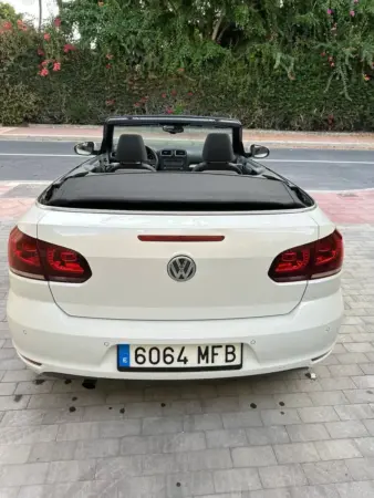 Foto Volkswagen Golf VI Cabriolet 1.6 TDI – 2