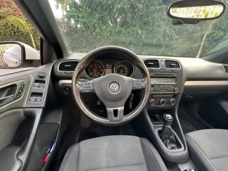 Foto Volkswagen Golf VI Cabriolet 1.6 TDI – 6